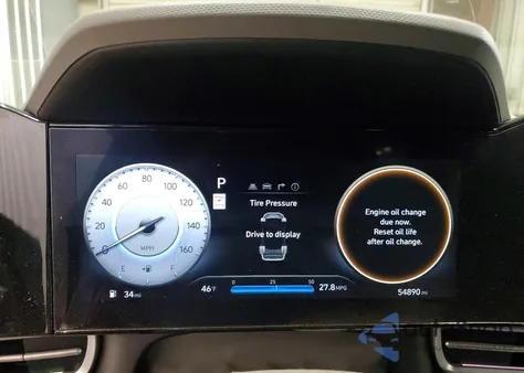 2024 Hyundai Elantra Sel z USA, uszkodzony, nr VIN KMHLM4DG3RU692191